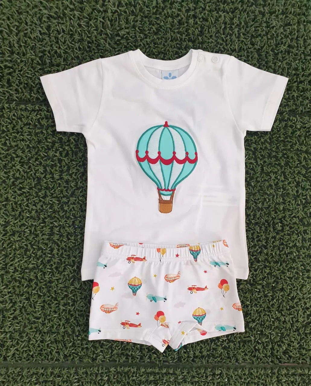 A Conjunto niño baño BOXER + CAMISETA globo R390263