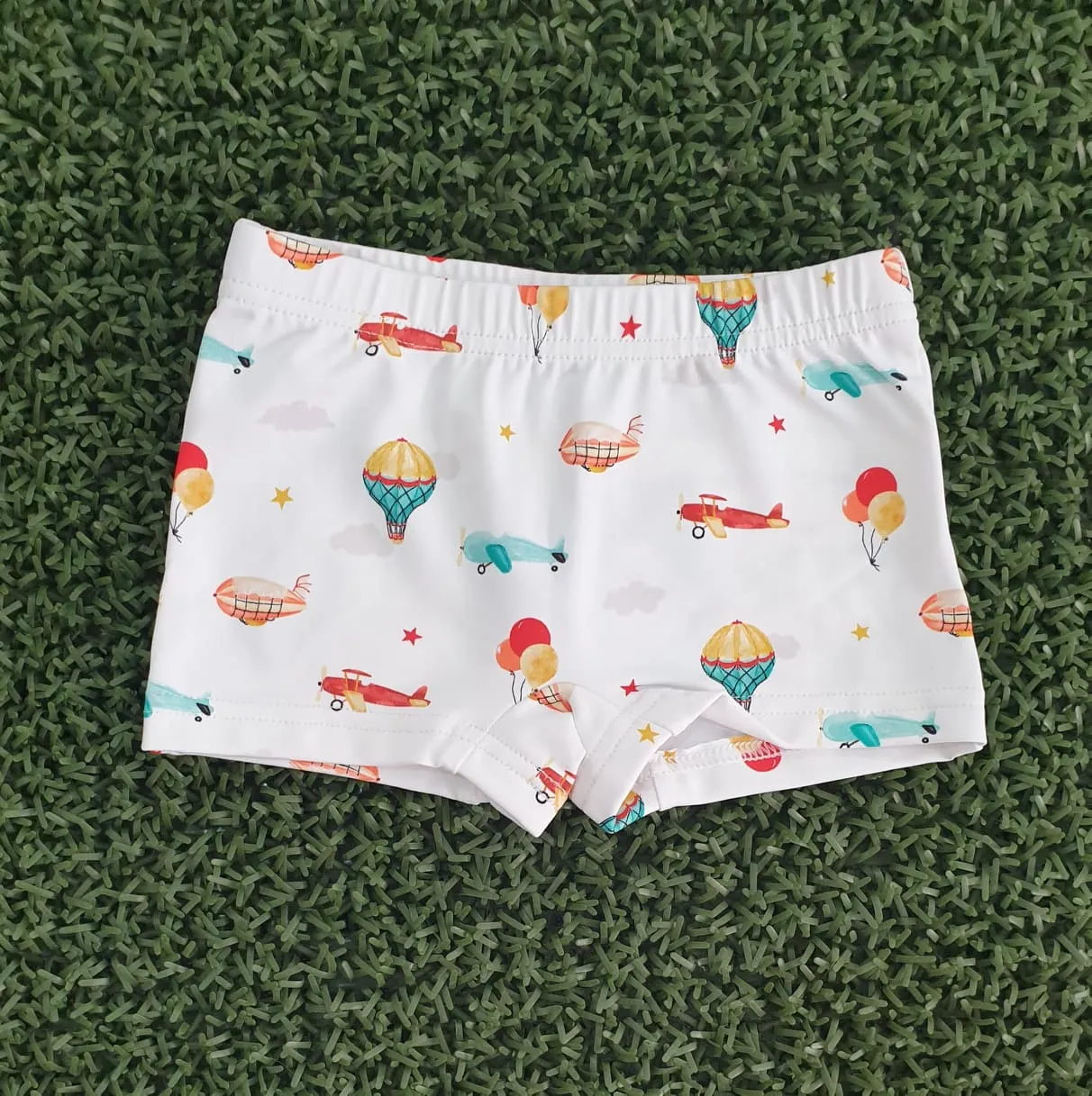 A Conjunto niño baño BOXER + CAMISETA globo R390263