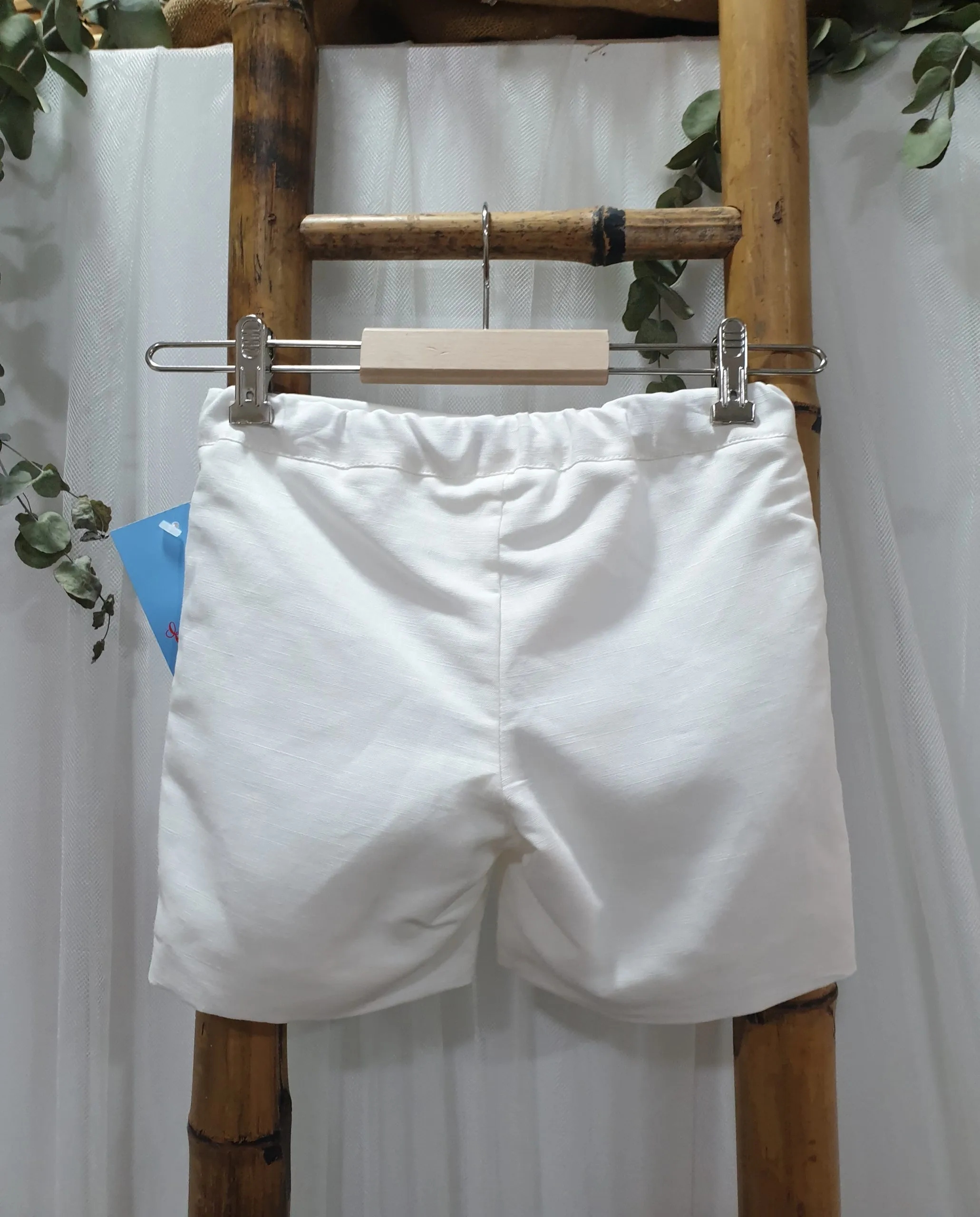 A Pantalón niño bermuda ceremonia crudo R400208