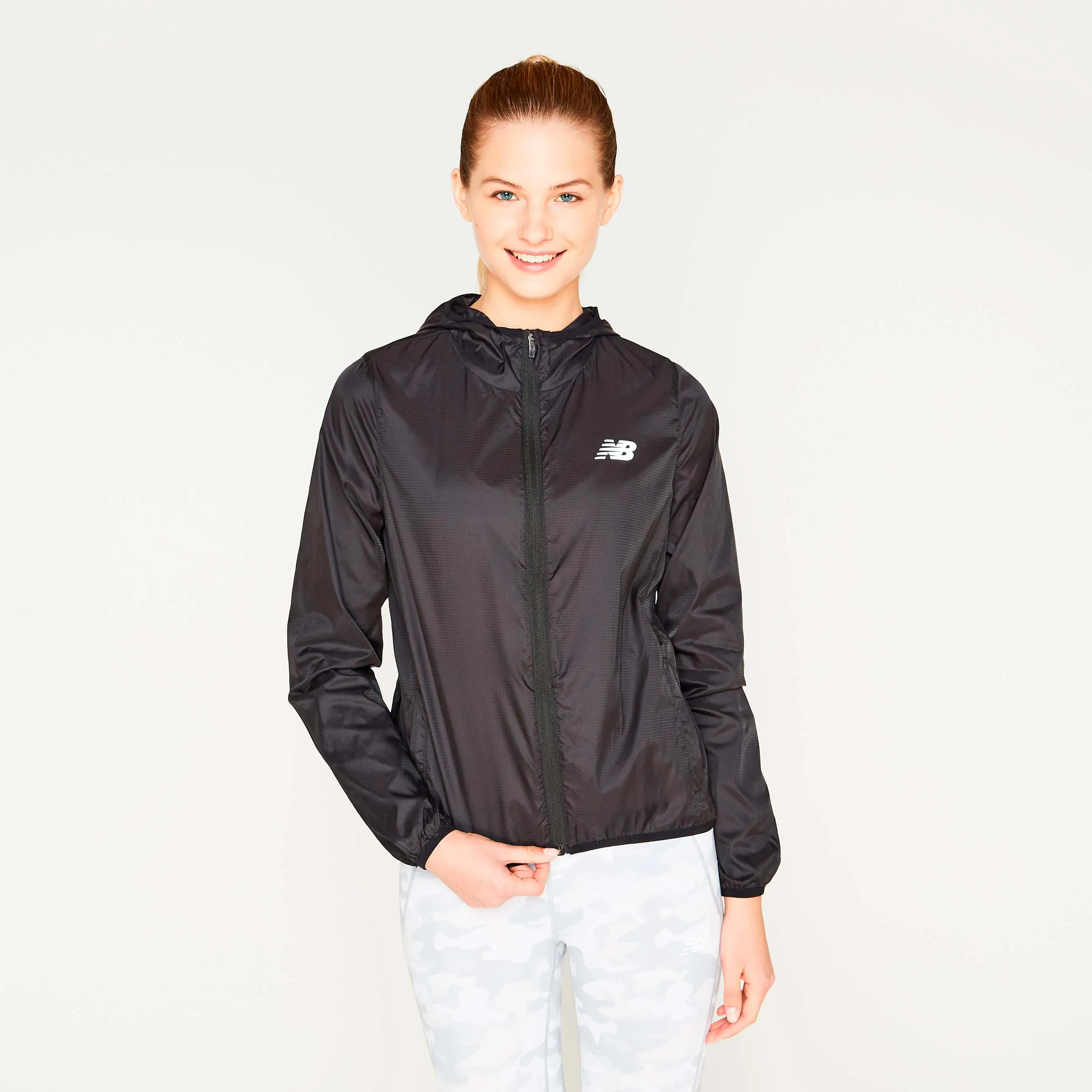 Cortaviento Running Mujer New Balance Empacable Solid Negro