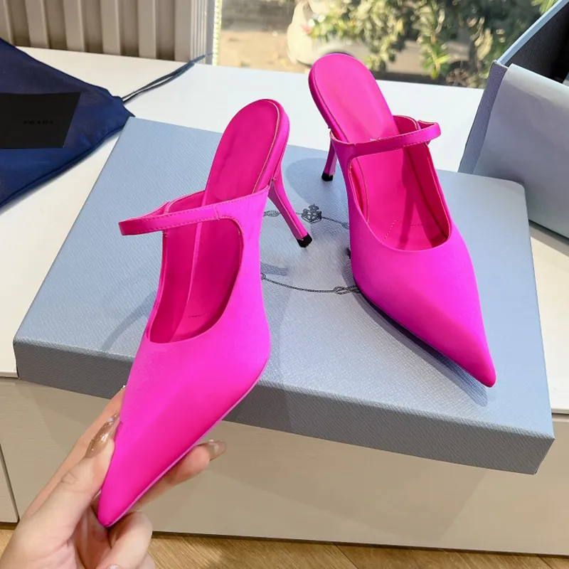 Diseñadores Zapatos para mujer Sandalias Moda Satén Punta puntiaguda Zapatillas de tacón de aguja de alta calidad Bombas de dama