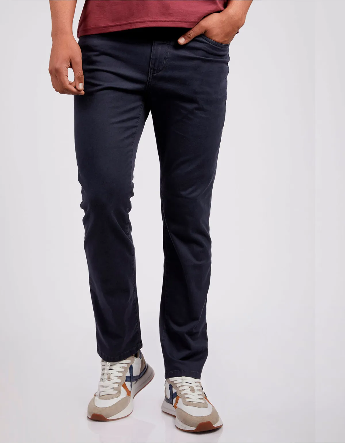 Pantalón Kurax slim fit plomo