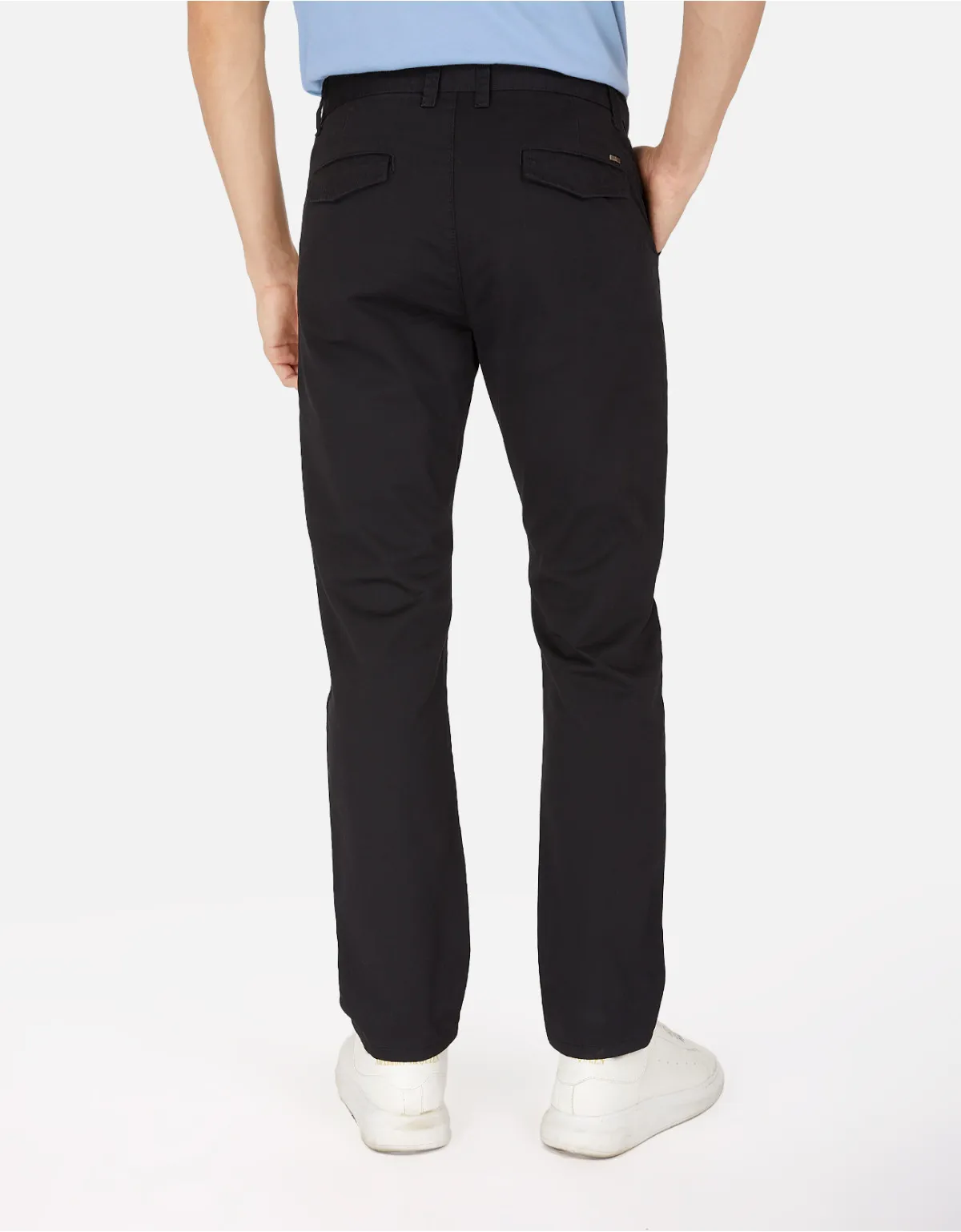 Pantalón regular fit negro