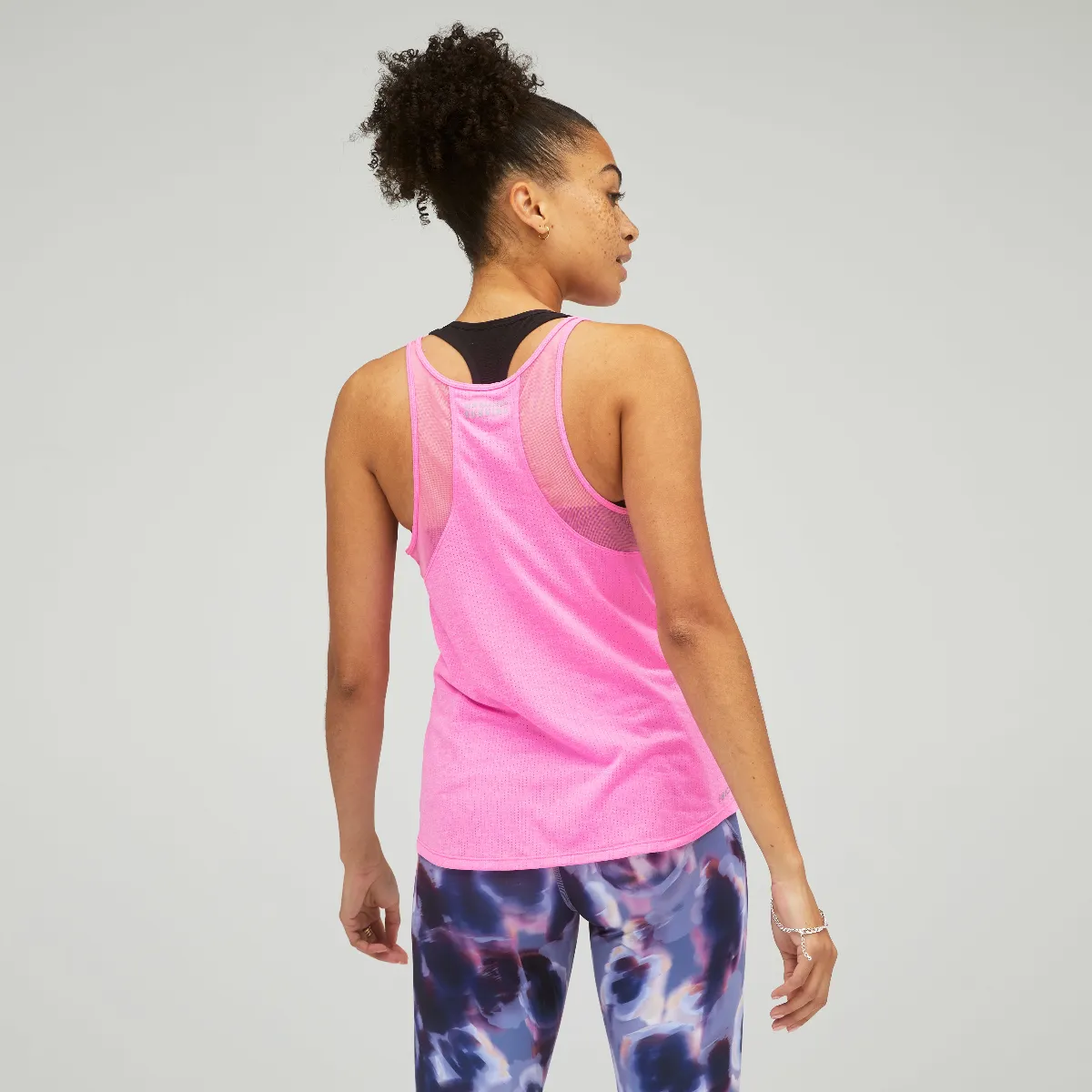 Polera Running Mujer New Balance Printed Impact Run Rosado