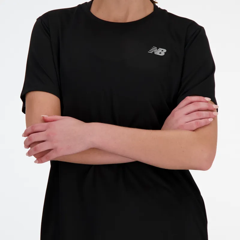 Polera Running Mujer New Balance Sport Essentials T-Shirt Negra