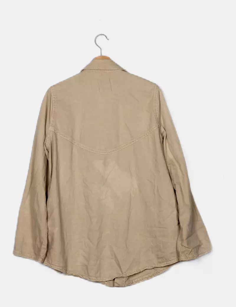 Zara Sobrecamisa beige básica